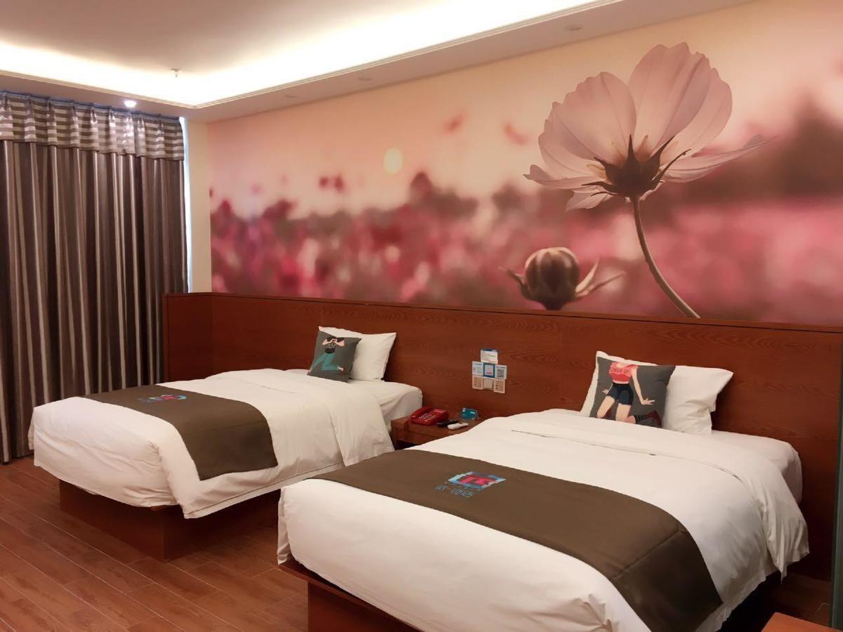 Pai Hotel Chongqing Qijiang Bus Station Esterno foto